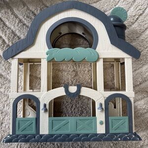 Charming Cream and Green Toy Barn & Truck with Animal